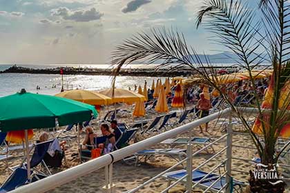 La spiaggia di Marina di Massa